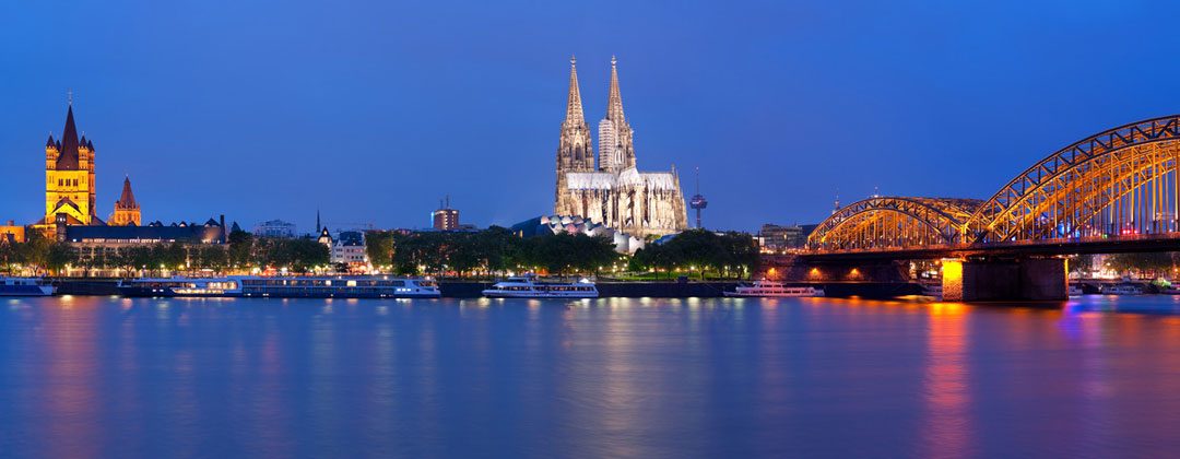 Kölner Innenstadt mit dem Dom und dem Rhein